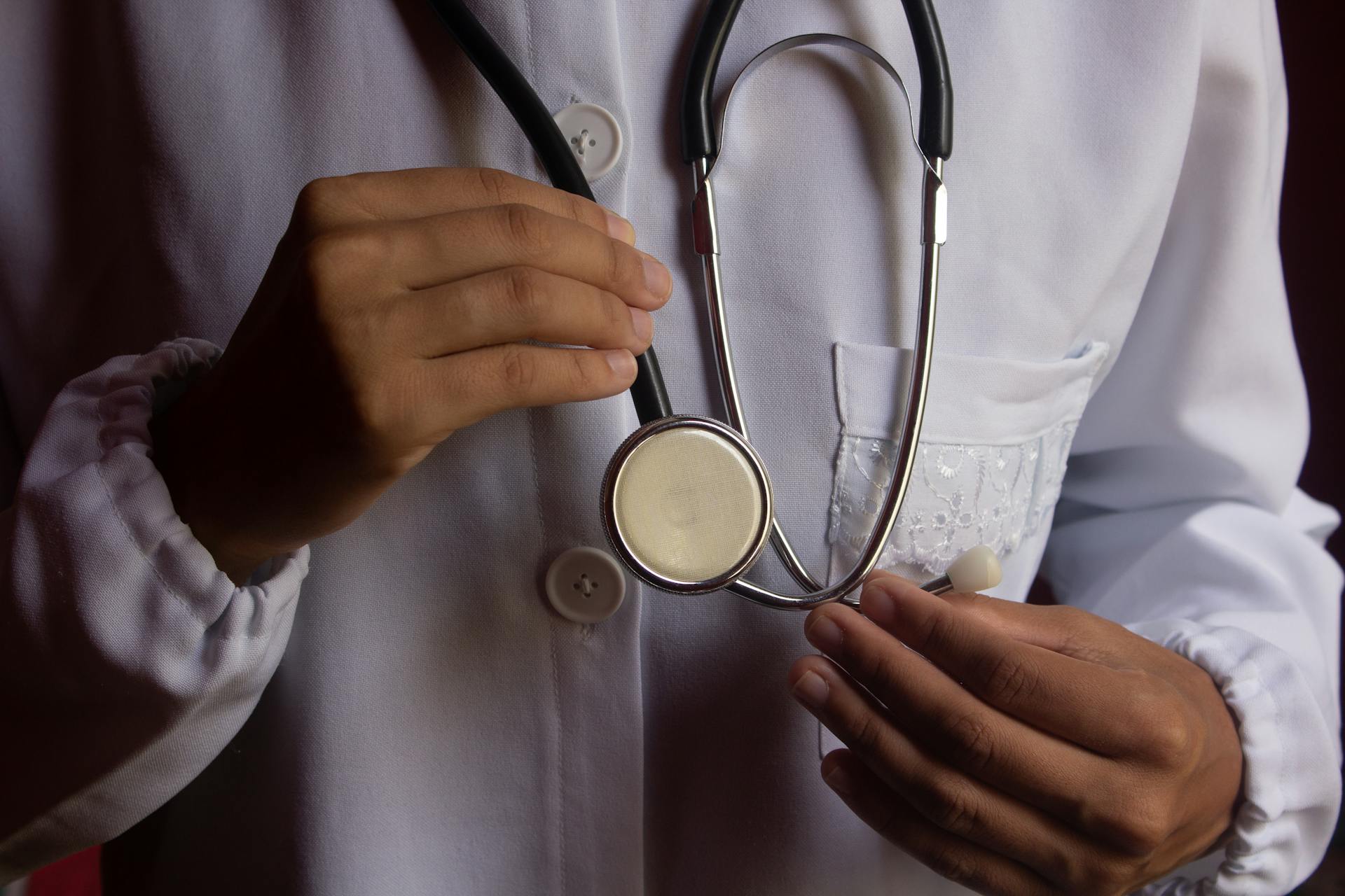 Expat Health Insurance: The Checklist They Don’t Give You at the Border