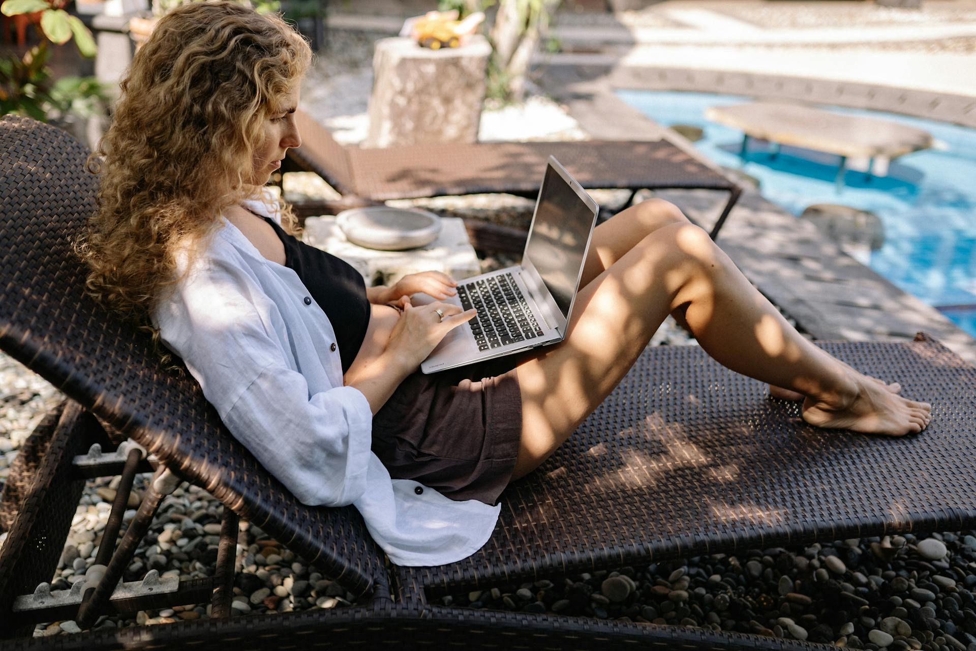 Digital Nomad Best Practices: The Real Setup Behind the Laptop Life